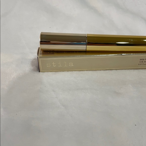 Stila Mile High Mascara - Picture 2 of 4